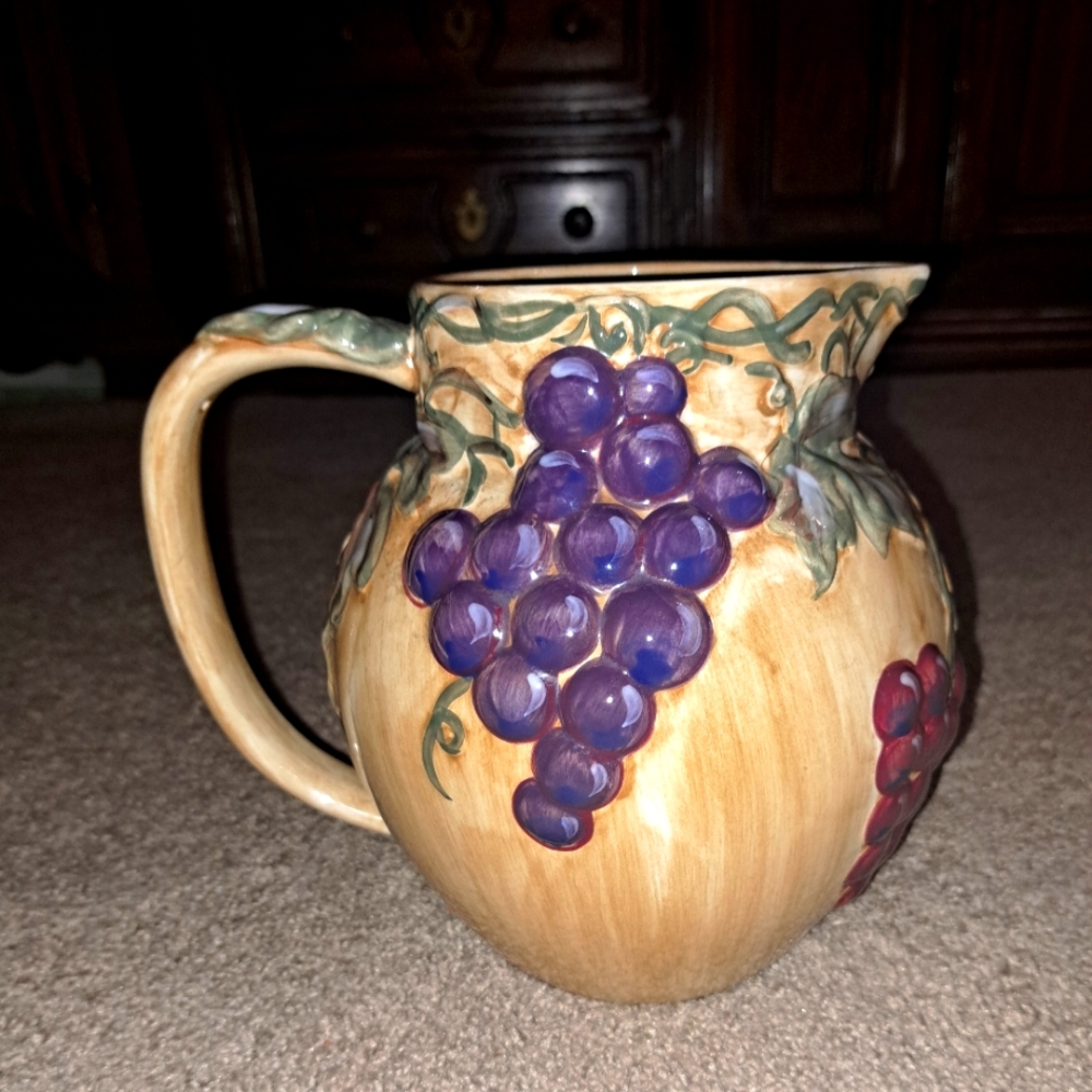MERITAGE 96 OZ CERAMIC PITCHER BY NOBLE EXCELLENCE